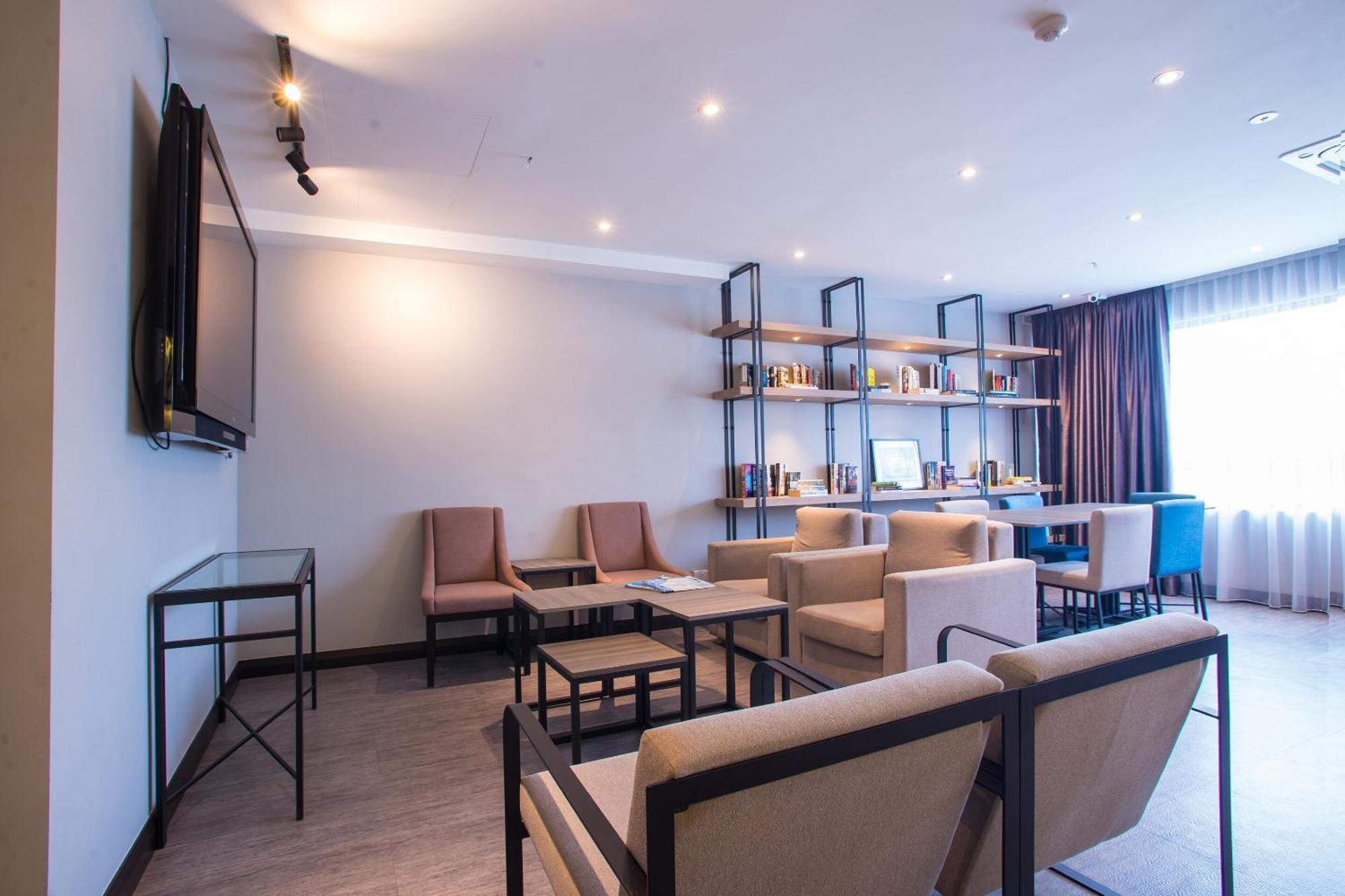 Oyo 89576 Mokka Hotel Куала-Лумпур Екстер'єр фото